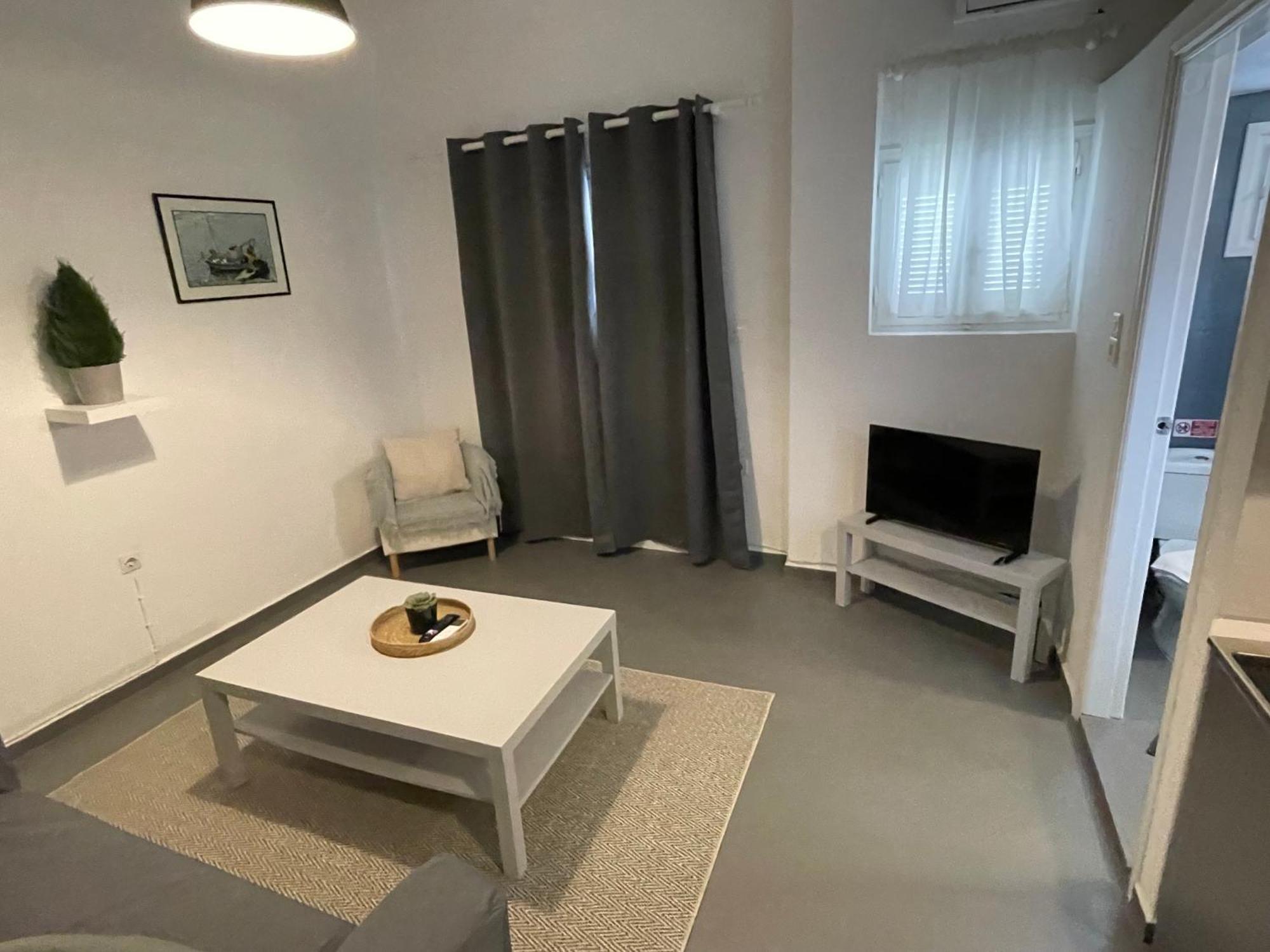 Spanos Apartments - Panteli Eksteriør billede